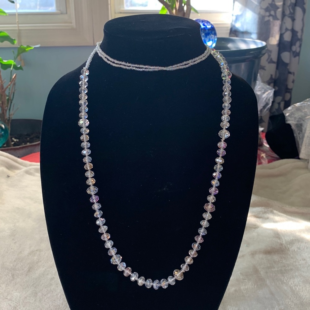 White/clear beaded necklace